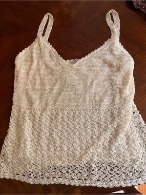 Women’s Crochet V-Neck Camisole Tank Top — Cream